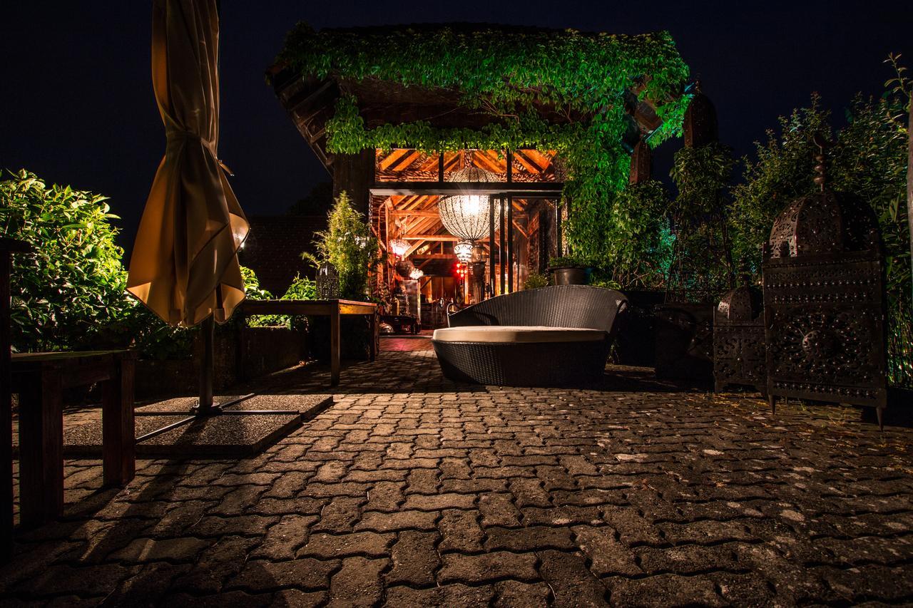 Bijou Hotel / Love And Romance Kallnach الغرفة الصورة