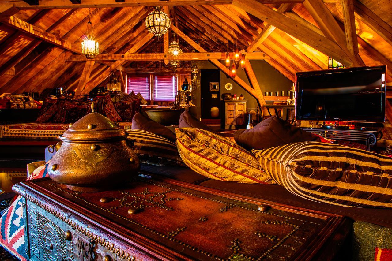 Bijou Hotel / Love And Romance Kallnach الغرفة الصورة