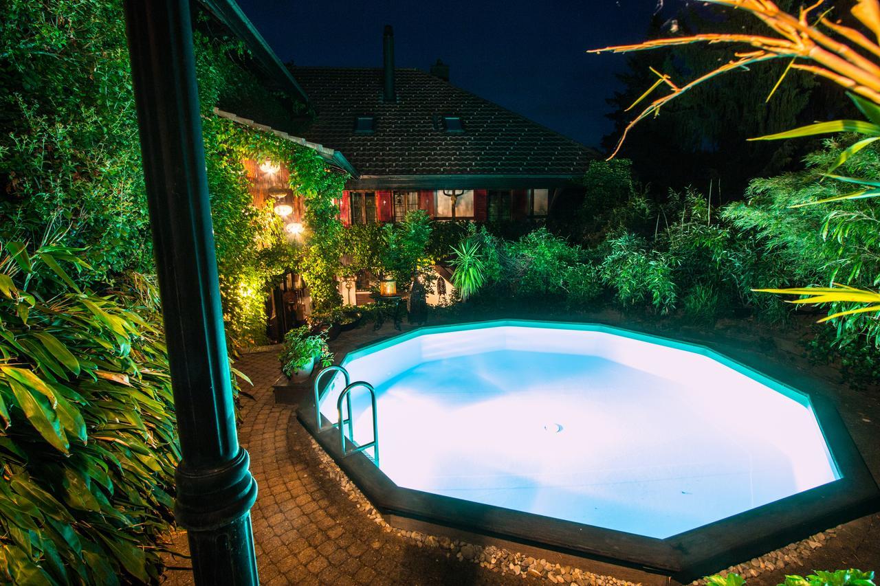 Bijou Hotel / Love And Romance Kallnach الغرفة الصورة